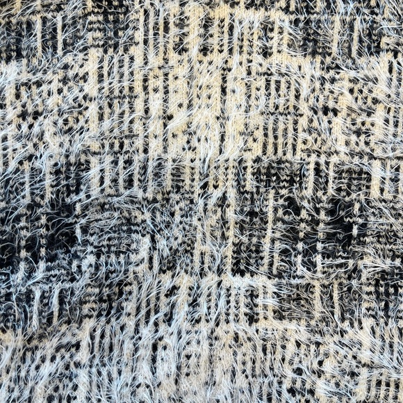 Black and white mohair cardigan sweater - Picture 4 of 4